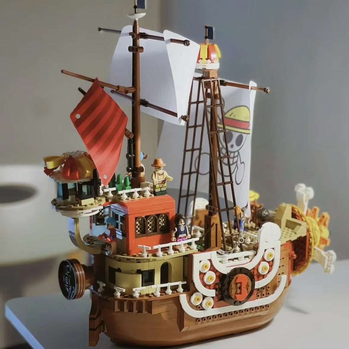 *NEW* MOC 6298 Thousand Sunny - One Piece with Figures Building Blocks 1484pcs