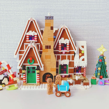 10267 MOC Gingerbread House with 3 Mini Figures Building Blocks Creator Expert 1477pcs Boxed Edition