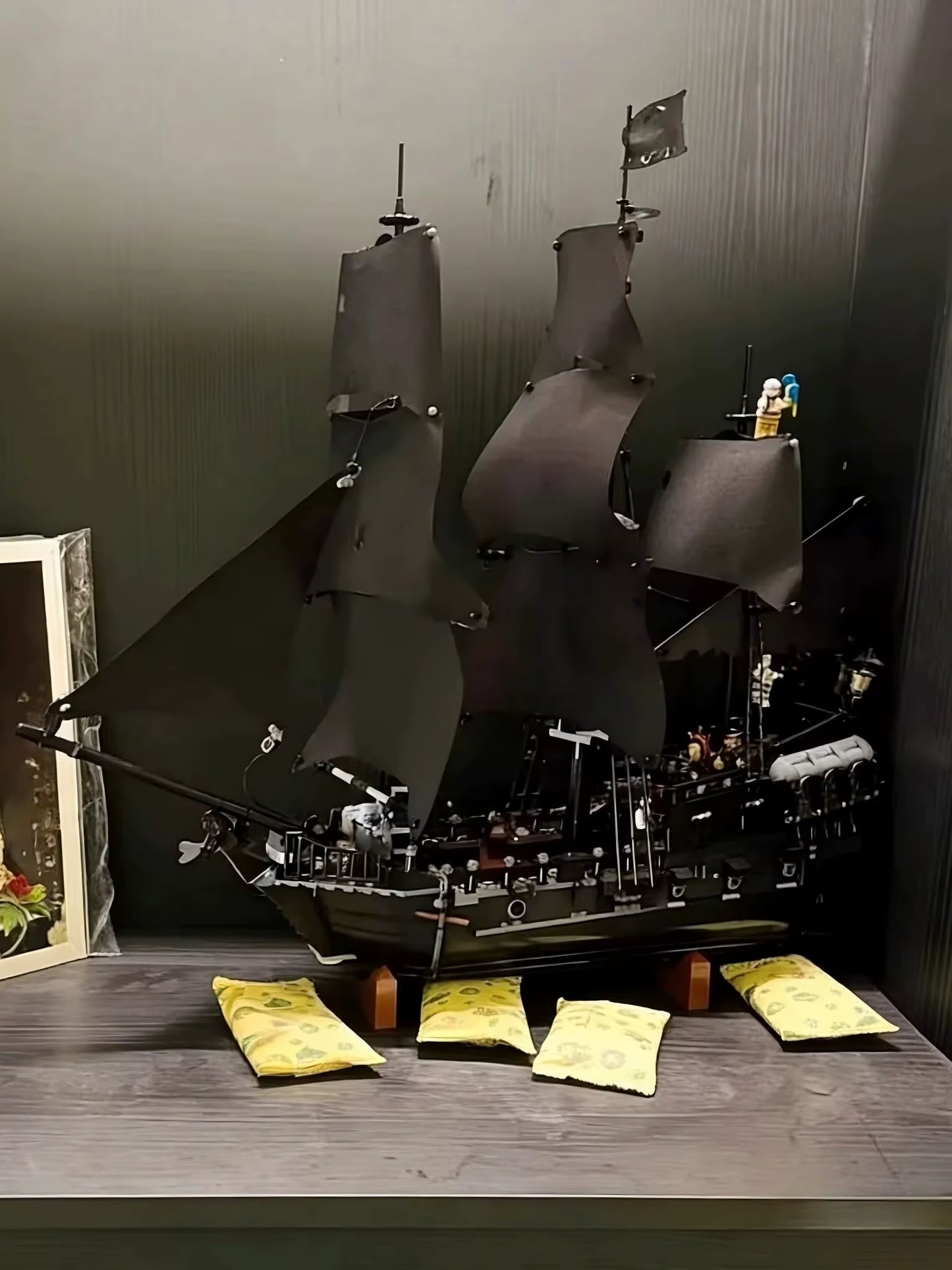 10365 MOC Captain Jack Sparrow's Pirate Ship Building Block Icons 2862pcs