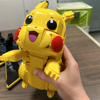 72152 MOC Pikachu and Poké Ball Building Blocks Pokémon 2050pcs