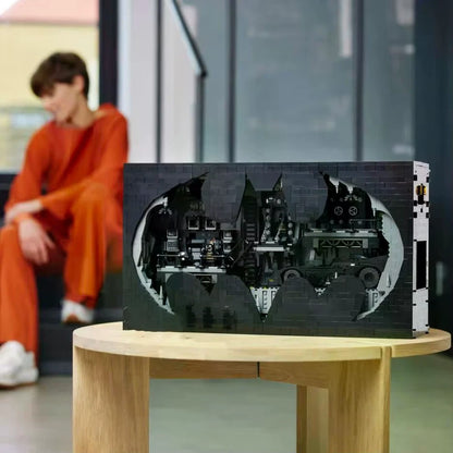 76252 MOC Batcave – Shadow Box Building Blocks with 7 Figures Batman 3981pcs